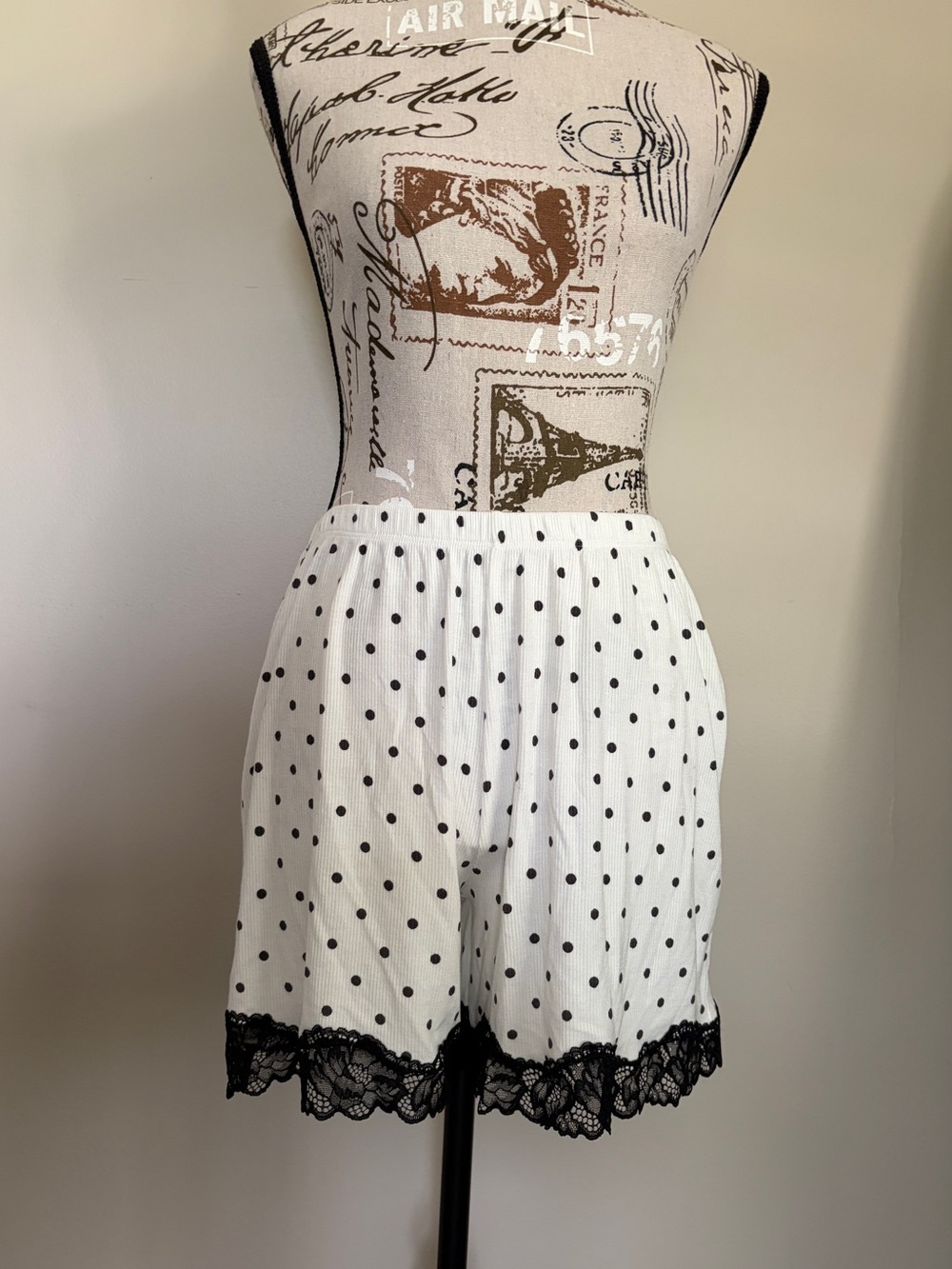 Aerie NWT polka dot lace lounge pajama shorts